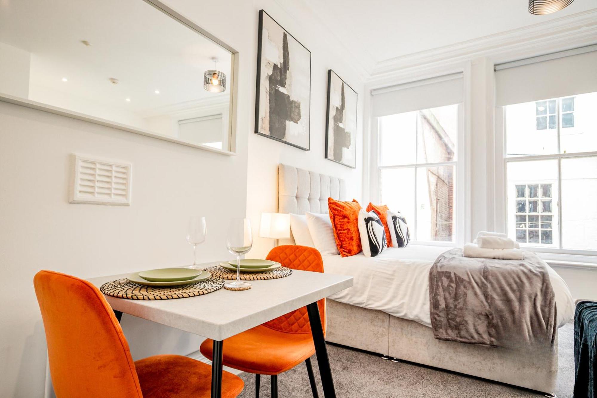 Guest Homes - The Station Studio Вустер Экстерьер фото